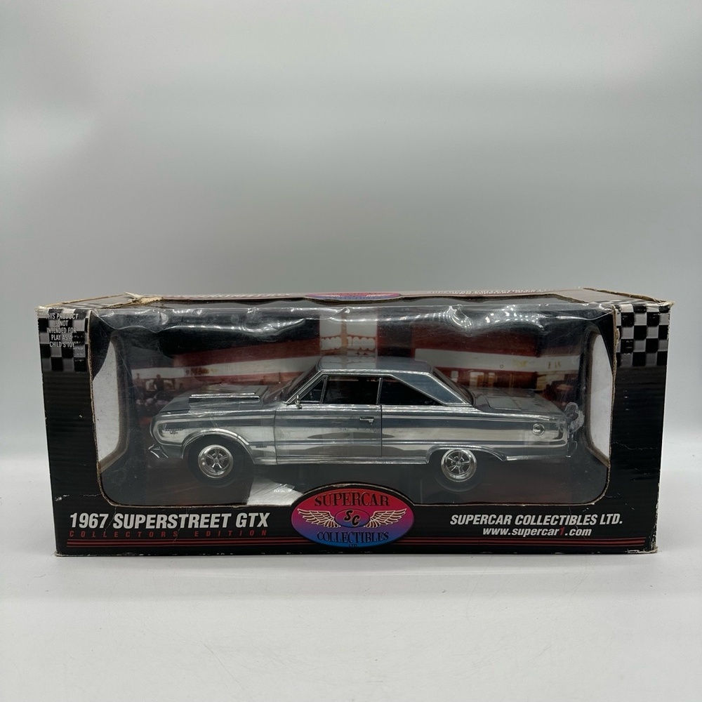2002 ERTL 50059 Supercar Collectibles 1967 SuperStreet GTX Silver 1:18 Diecast